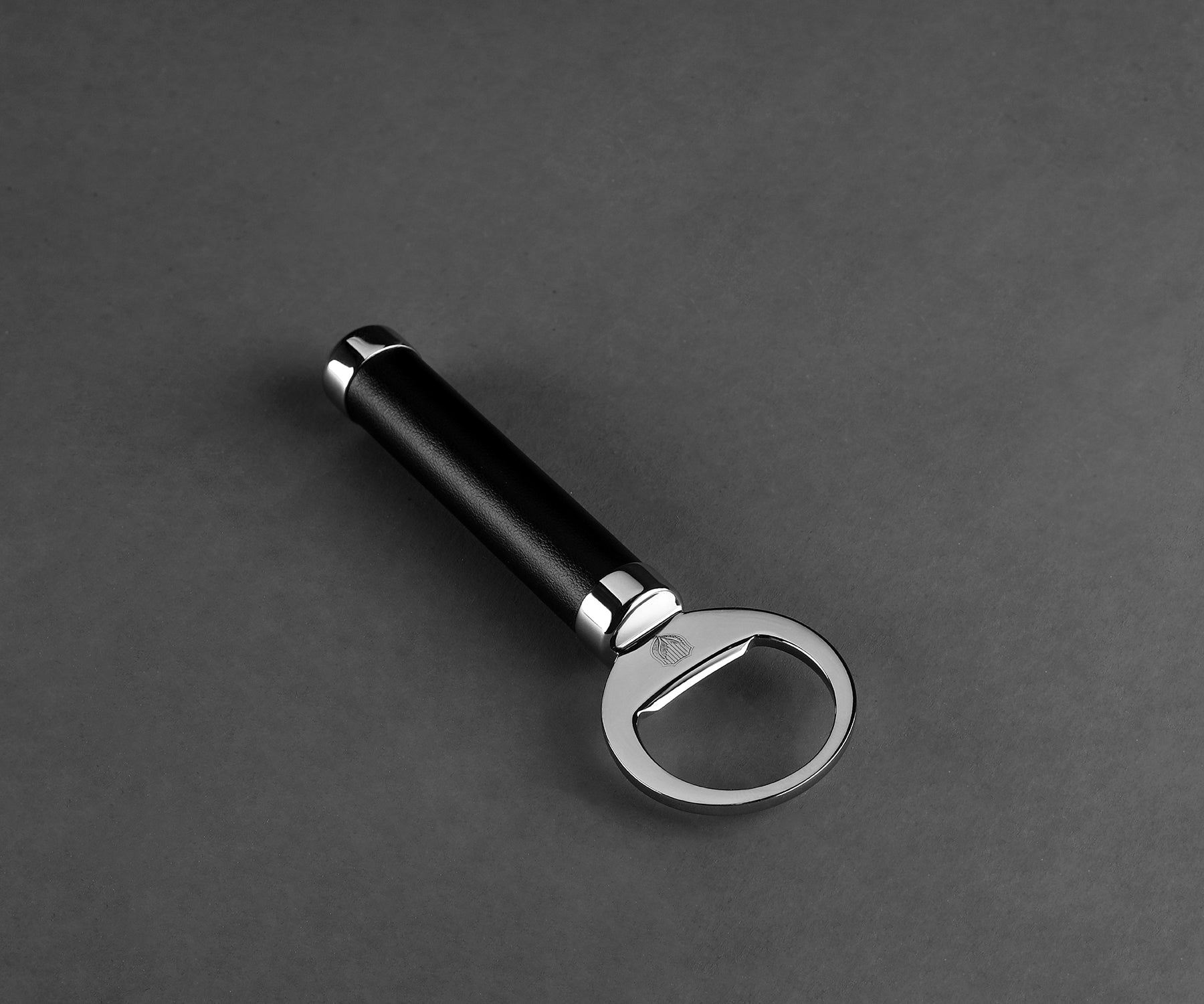 Modern Vintage - Bottle Opener Black - Madheke